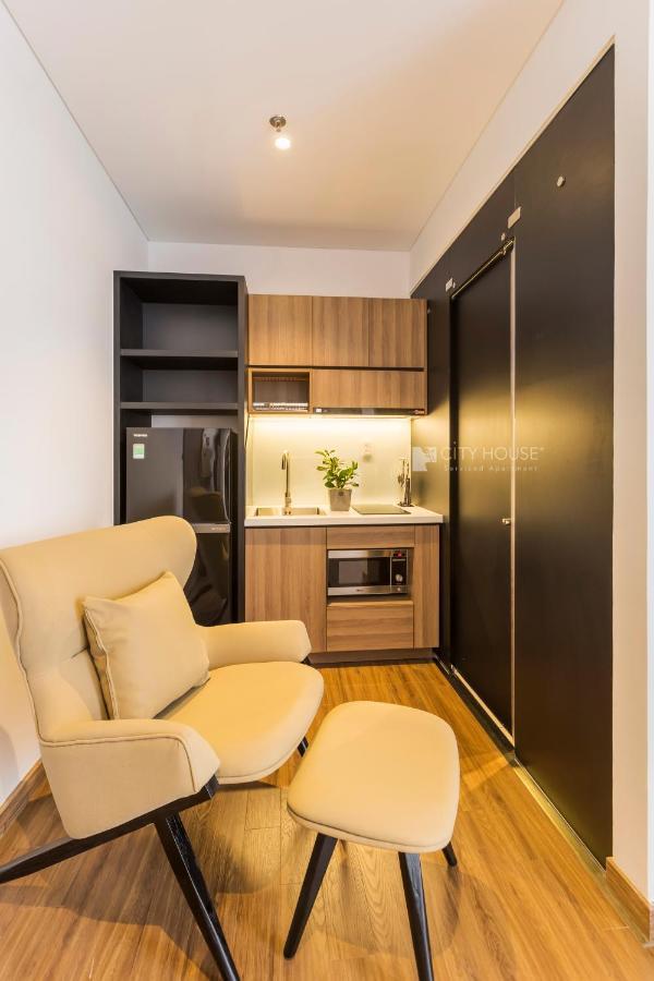 Khách sạn hẻo lánh Cityhouse - Kim Nguyên *